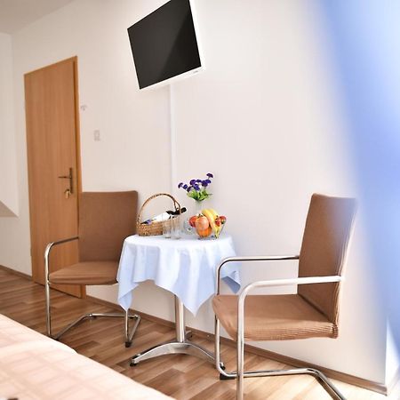 Luka'S Amber Rooms In The Center Of Trogir Extérieur photo