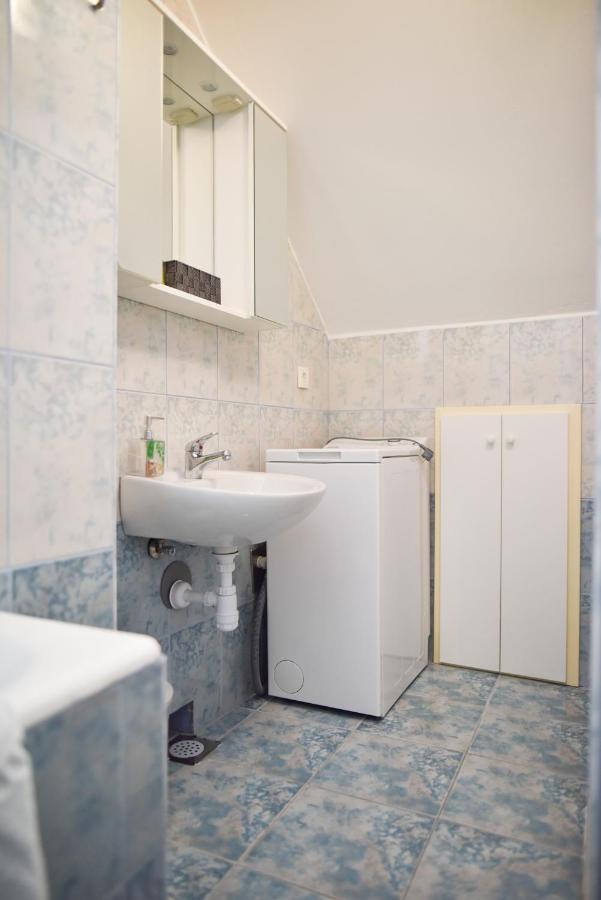 Luka'S Amber Rooms In The Center Of Trogir Extérieur photo